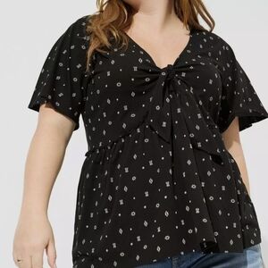 Torrid Vintage Cotton Jersey V-Neck Relaxed Tie Top Black 2 2X 18 20
